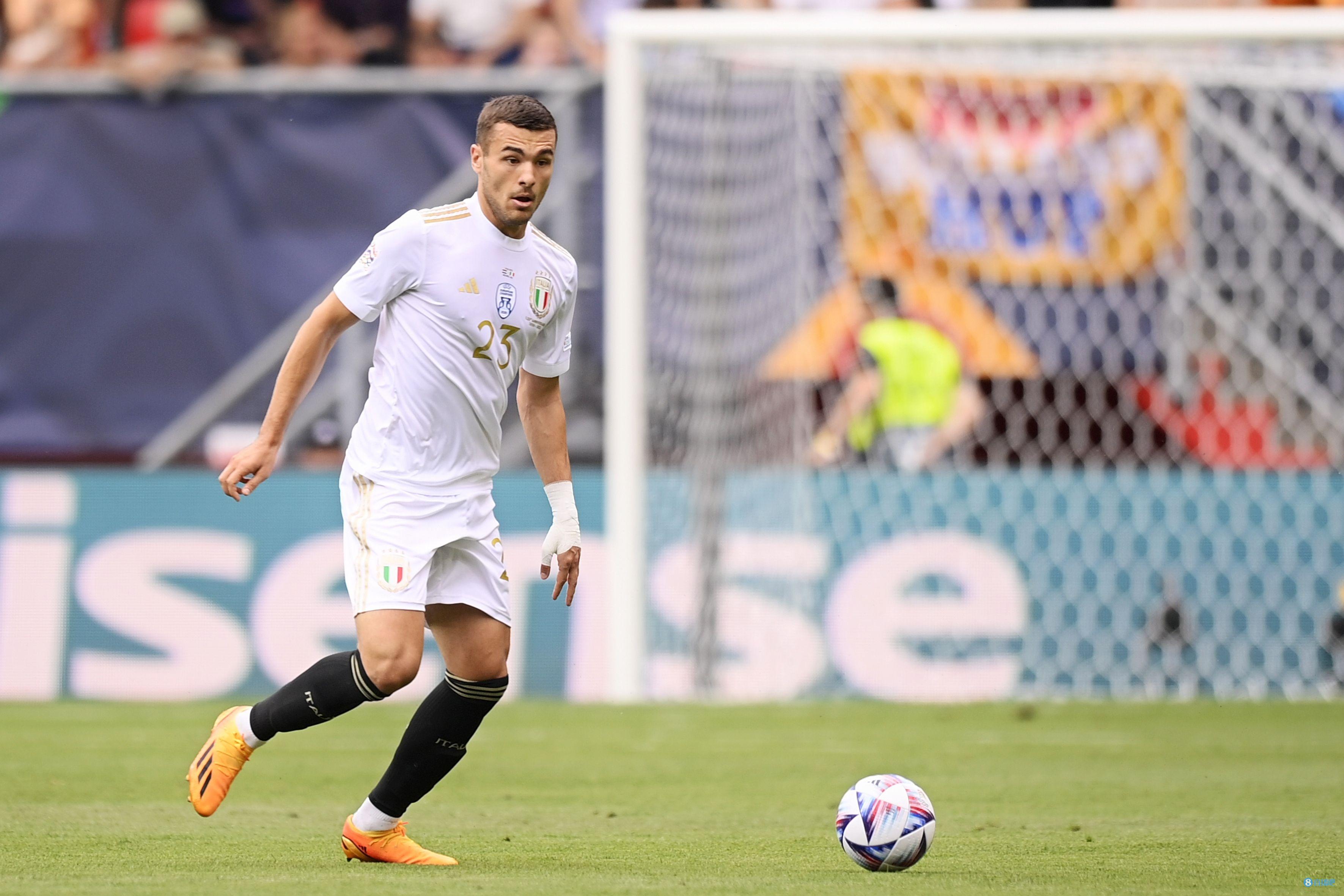 包含今晚里尔调整名单以备NBA总决赛尤文图斯刷新队史纪录备战CBA常规赛，里程碑夜北京首钢手感冰凉看傻球迷的词条